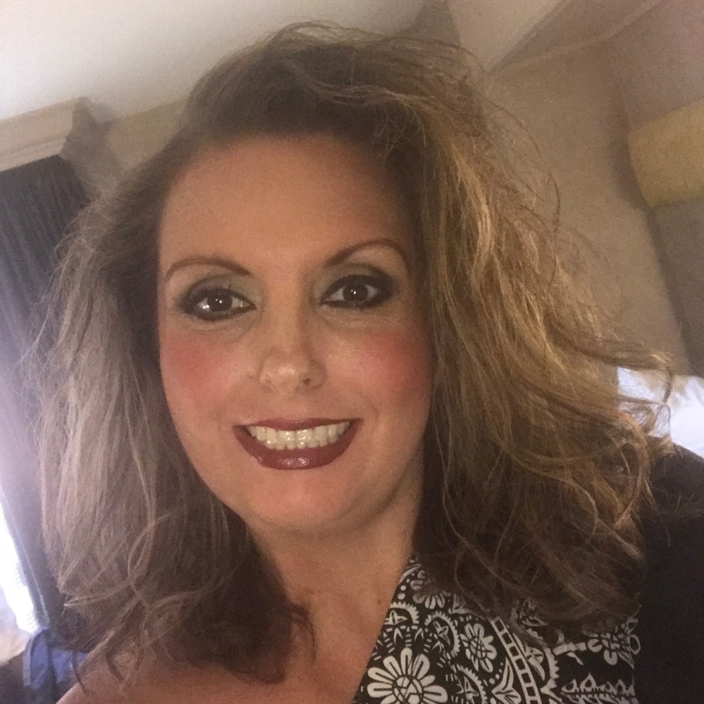 Meet your Posher, Monica